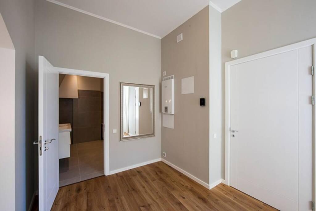Modern & Spacious 80M2 Apartment In Riga Old Town Eksteriør bilde