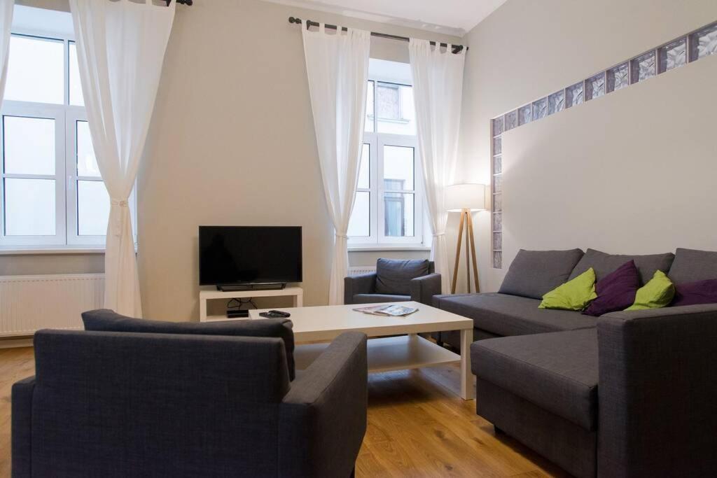 Modern & Spacious 80M2 Apartment In Riga Old Town Eksteriør bilde